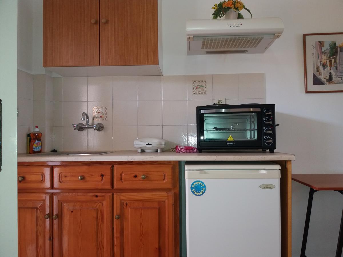Athineos Apartments Коммено Екстер'єр фото