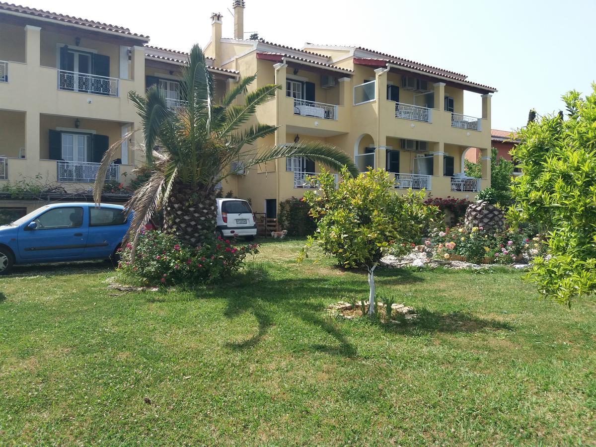 Athineos Apartments Коммено Екстер'єр фото