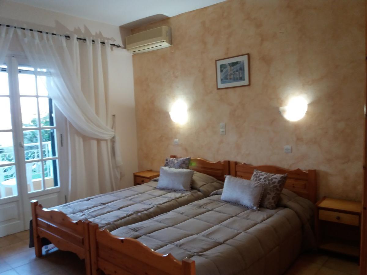 Athineos Apartments Коммено Екстер'єр фото