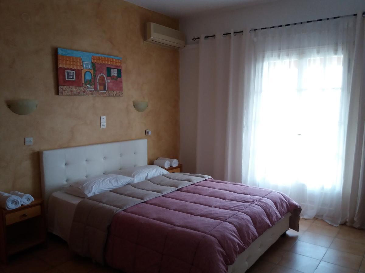 Athineos Apartments Коммено Екстер'єр фото