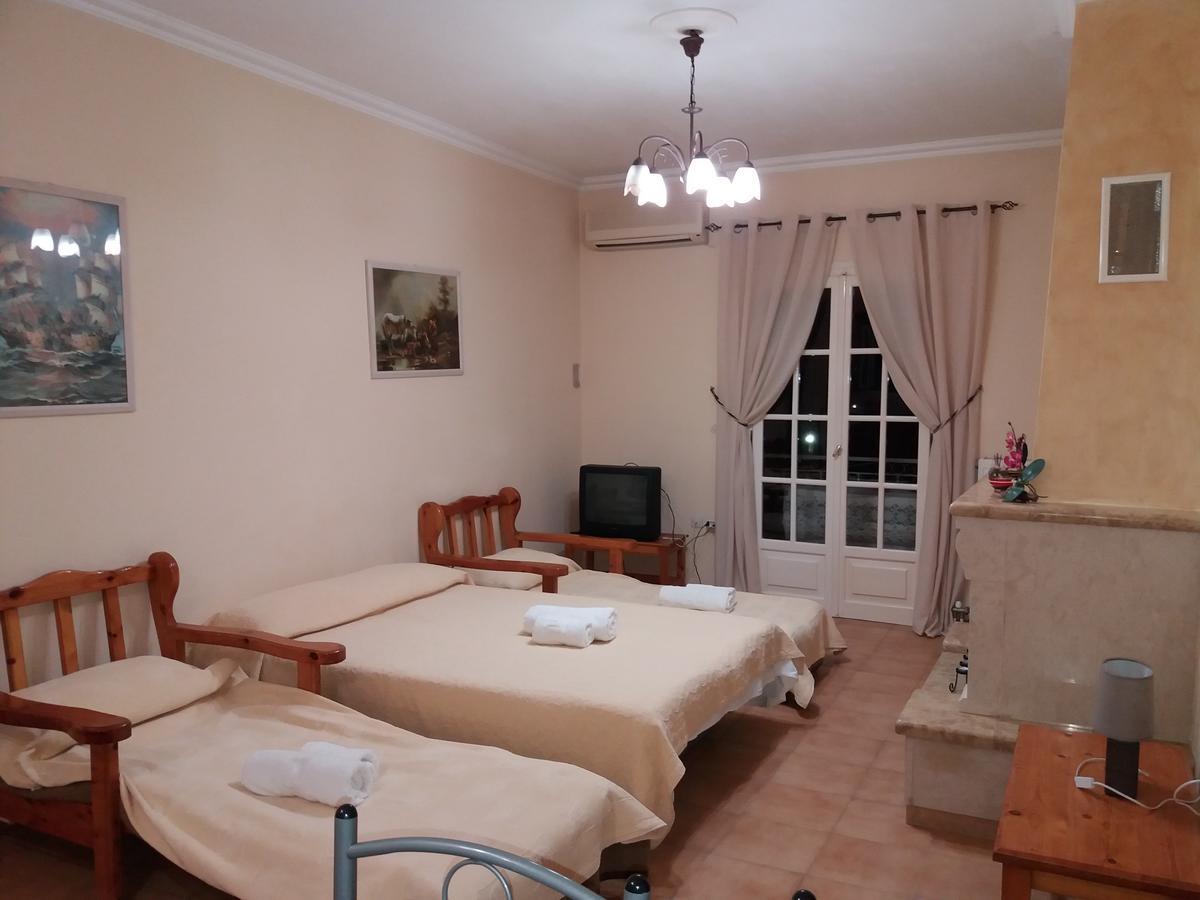 Athineos Apartments Коммено Екстер'єр фото